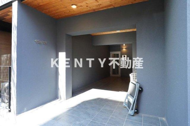 エントランス　清潔なエントランスです