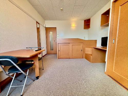 居室・リビング　２階　部屋