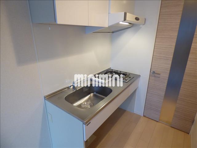 キッチン　２口ガスコンロ付きで料理ＯＫ