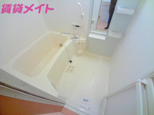 バス・シャワールーム　別部屋同タイプの写真です。