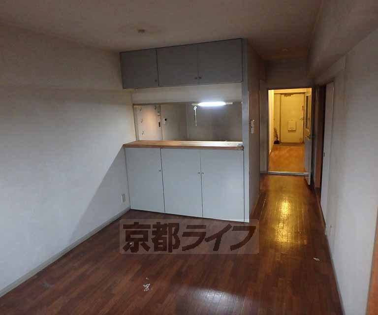 居室・リビング　カウンターキッチンタイプのリビング