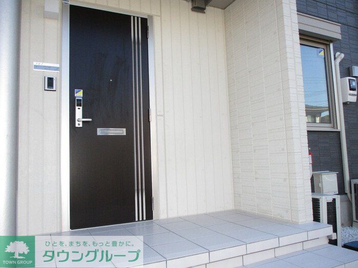 玄関　お問合せはタウンハウジングまで！※現地待合わせ相談可能