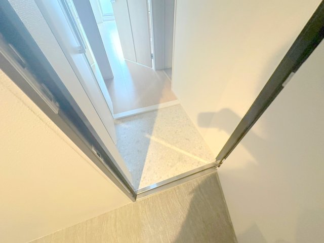 バルコニー　素敵な玄関は毎朝あなたを元気に送りだしてくれますよ。