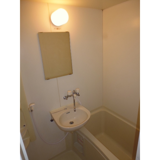 バス・シャワールーム　お風呂で日々の疲れを落としましょう