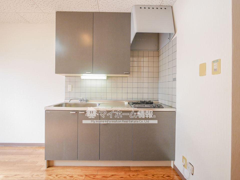 キッチン　システムキッチンで楽々お料理できます♪