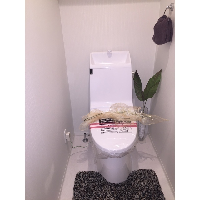 トイレ　モデル家具イメージです。