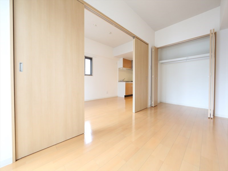 その他部屋・スペース　洋室5.5帖　クローゼット付（収納充実してます）