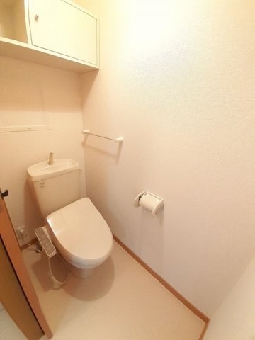 トイレ　トイレもきれいです