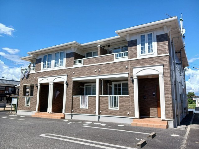 建物外観　落ち着いた雰囲気の外観です