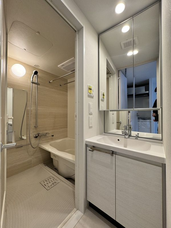 バス・シャワールーム