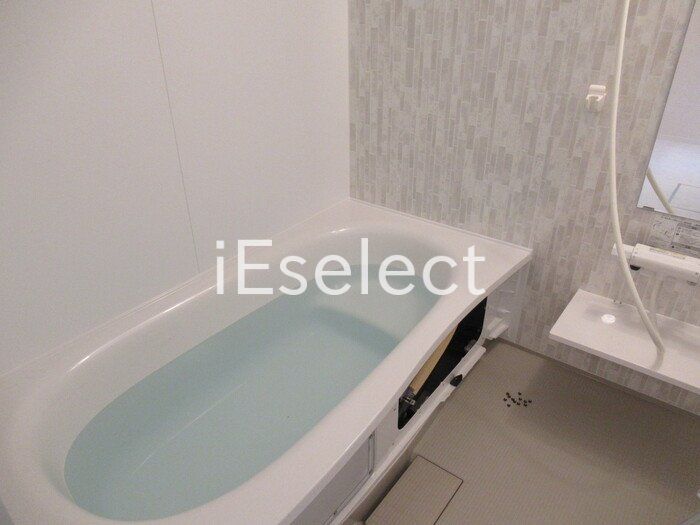 バス・シャワールーム　賃貸物件では珍しい1坪バスルーム★