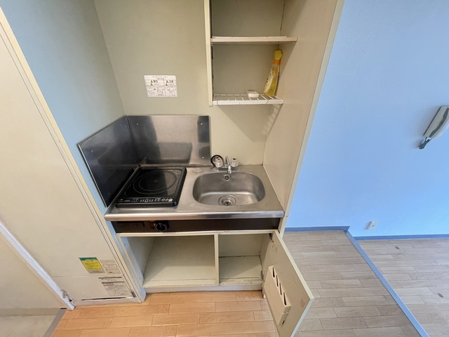 キッチン　別部屋参考写真です