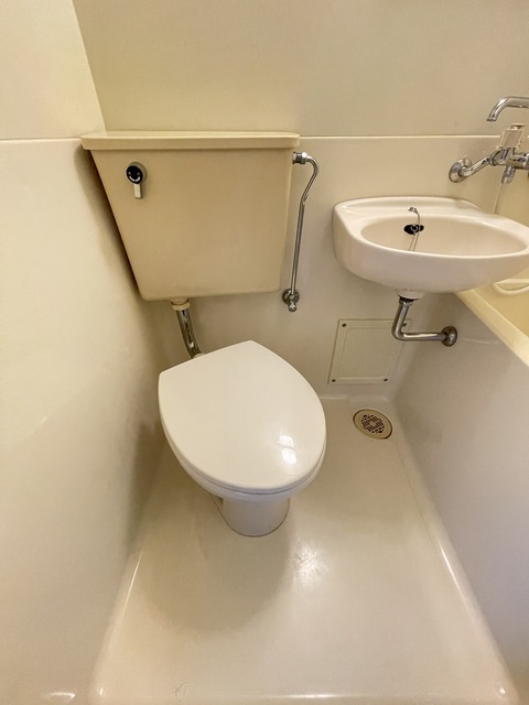 トイレ　別部屋参考写真です