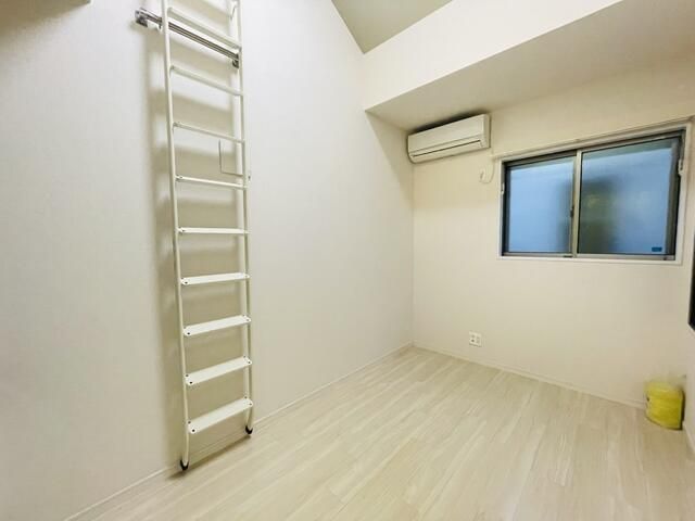 居室・リビング　白基調で爽やかな室内空間です！インテリアも映えますね♪