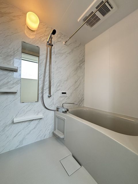 バス・シャワールーム