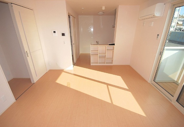 居室・リビング　リビング