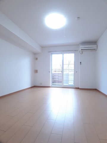 居室・リビング　ゆったり過ごせるリビングです