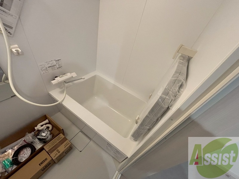 バス・シャワールーム　ユニットバスです。疲れを癒すのに欠かせませんね！