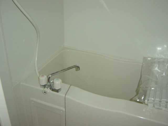 バス・シャワールーム　バス