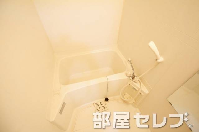 バス・シャワールーム　他号室の写真です。