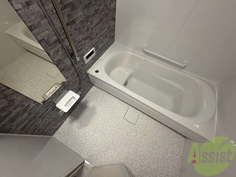 バス・シャワールーム　お風呂になります。一日の疲れを癒してくださいね。