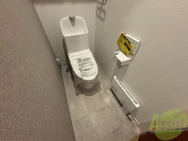 トイレ　シャワートイレになっているので快適です！