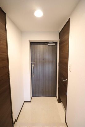 玄関　GENOVIA板橋東?町skygarden　板橋区東山町