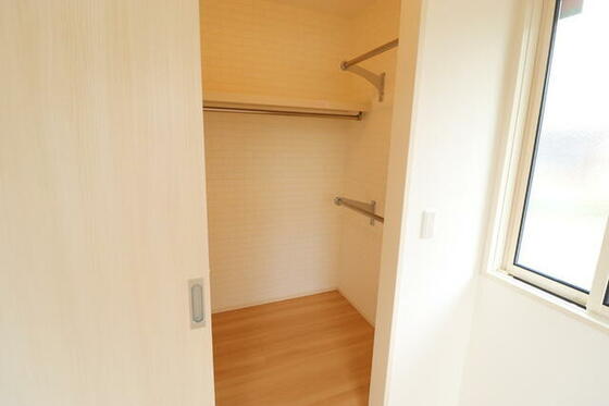 収納　ウォークインクローゼット