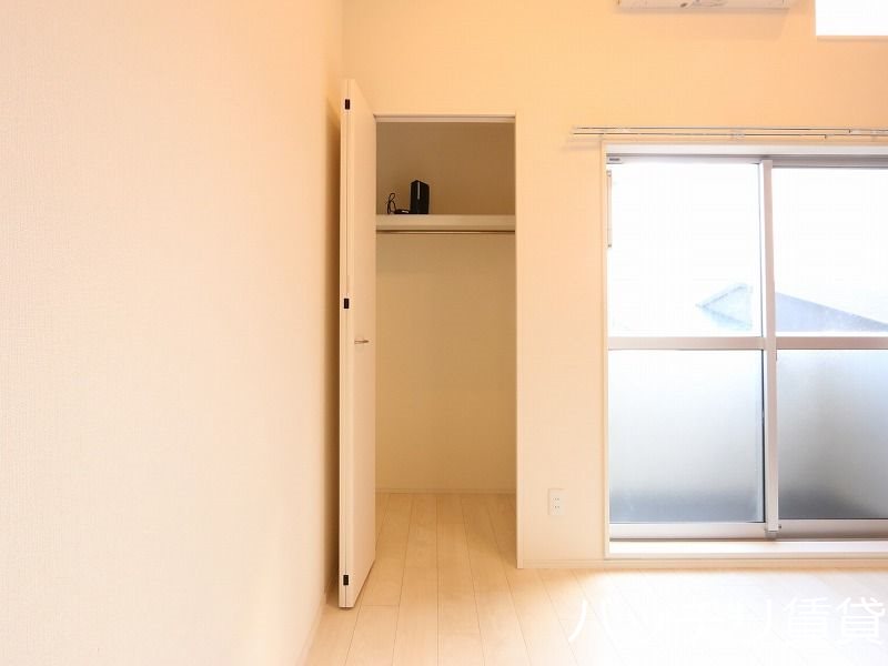 収納　別号室タイプの為、現状を優先致します。