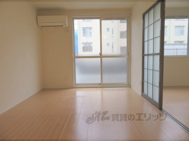 居室・リビング　リビング