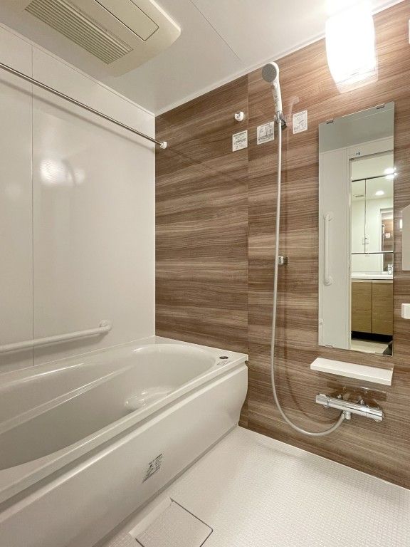 バス・シャワールーム　浴室