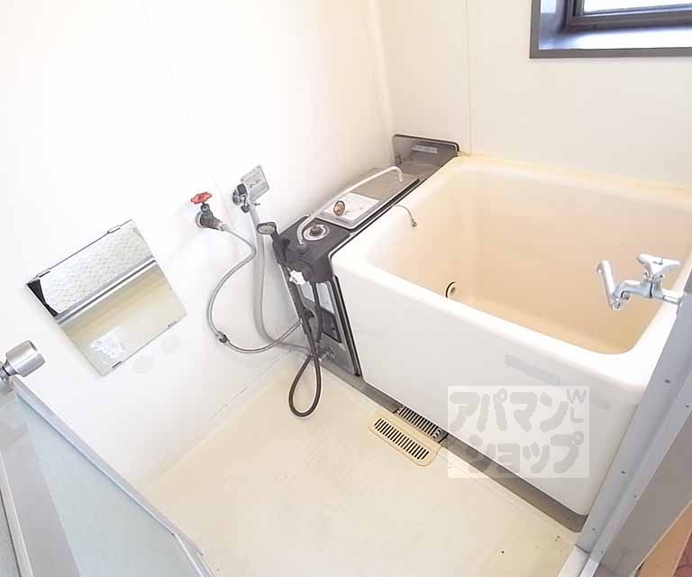 バス・シャワールーム　バランス釜使用のお風呂