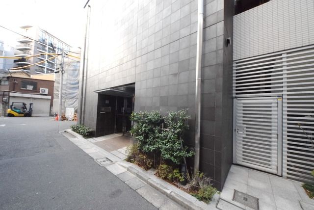 コンビニ　ローソン新宿山吹町店（コンビニ）まで175m