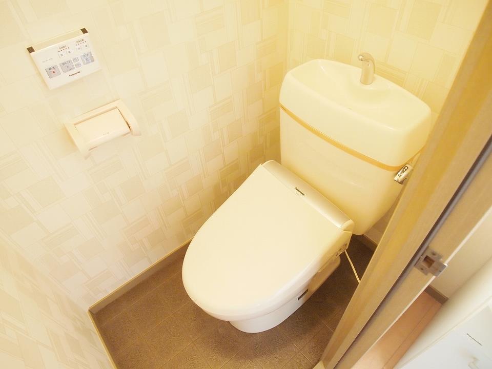 ＪＲ姫新線 余部駅 徒歩23分 2階建 築31年のトイレ写真
