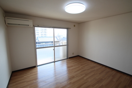 居室・リビング　他号室のお写真です