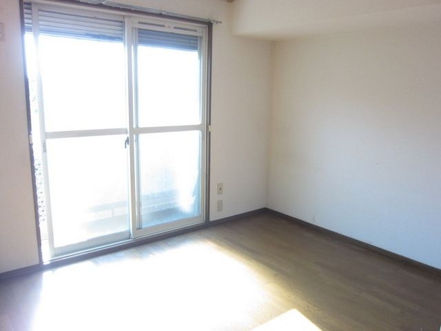 居室・リビング　☆明るいリビング☆