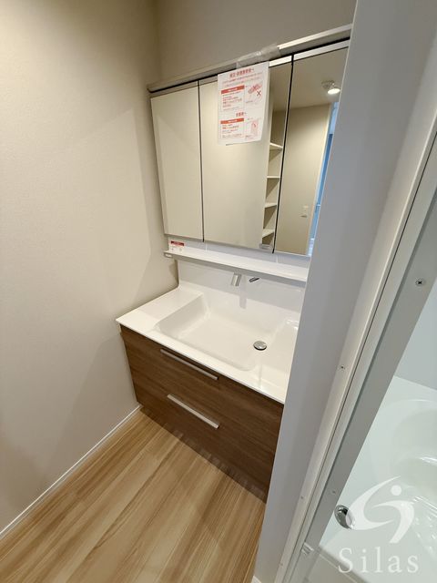 洗面設備　同仕様