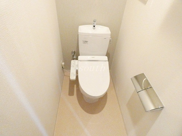 トイレ　ウォシュレット付きのトイレ