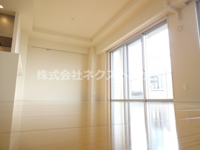 居室・リビング　別部屋参考写真です