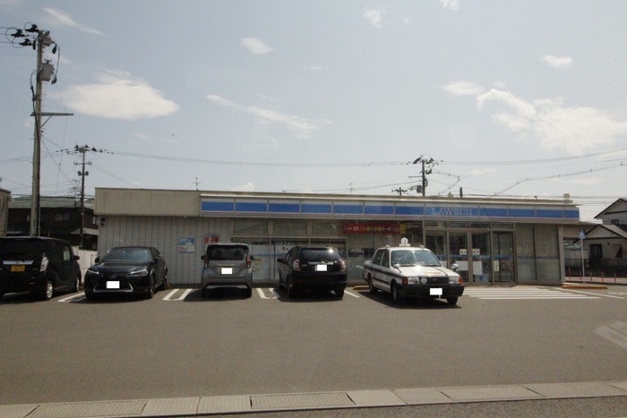 コンビニ　ローソン岩沼朝日店（コンビニ）まで451m