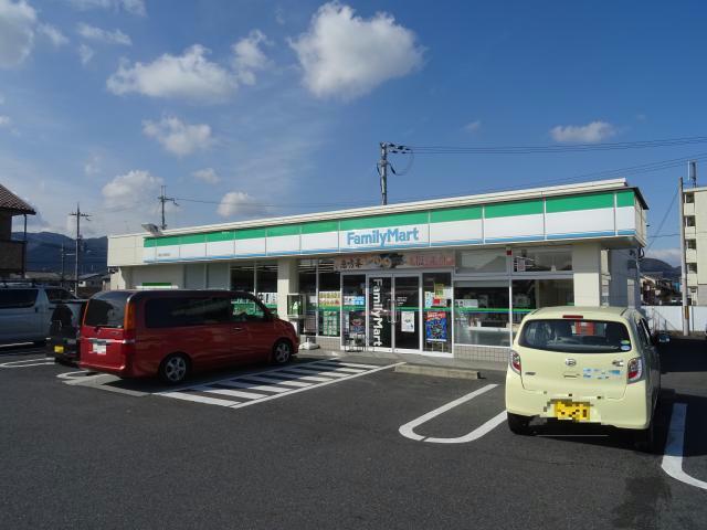 コンビニ　ファミリーマート貴生川駅前店（コンビニ）まで422m