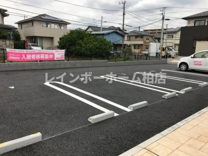 駐車場　駐車場完備です