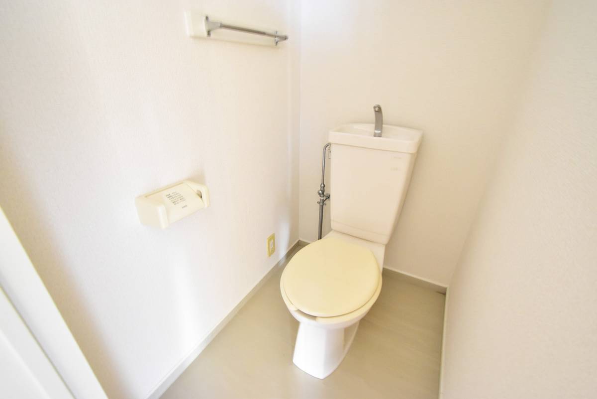 トイレ　同物件別部屋参考写真