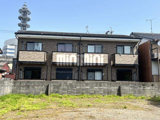 建物外観　南向きの明るい物件です。