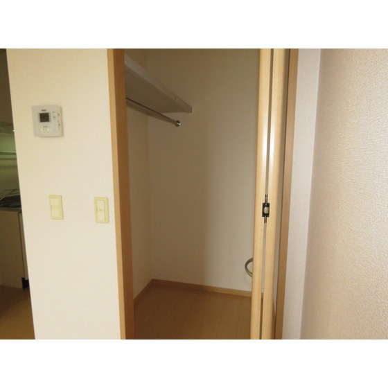 収納　反転タイプになります。