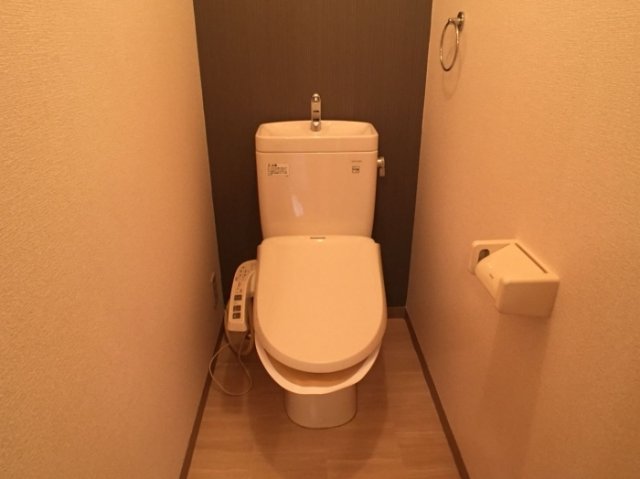 トイレ　※写真は類似です