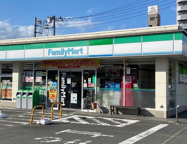 コンビニ　ファミリーマート厚木恩名店（コンビニ）まで348m
