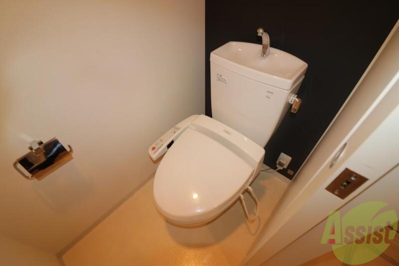 トイレ　ウォシュレット付きトイレです。