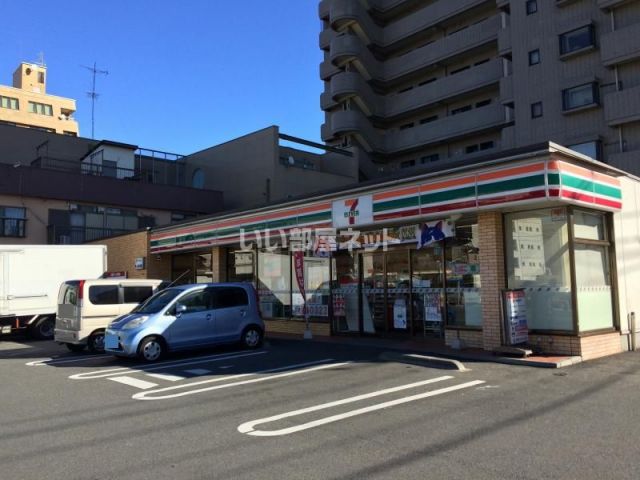 コンビニ　セブン-イレブン 水戸五軒町２丁目店（コンビニ）まで530m