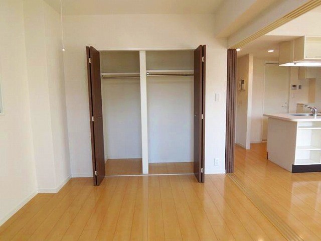 その他部屋・スペース　★角部屋・3面採光・陽当り良好★